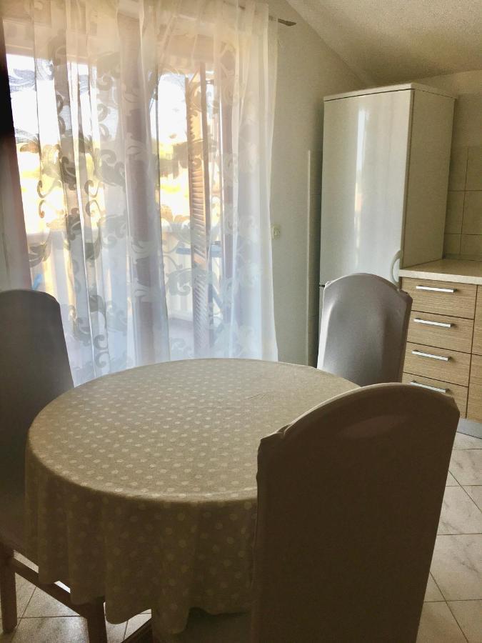 Apartmani Silence 로고즈니차 외부 사진