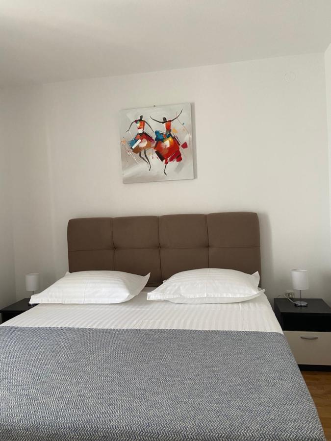 Apartmani Silence 로고즈니차 외부 사진