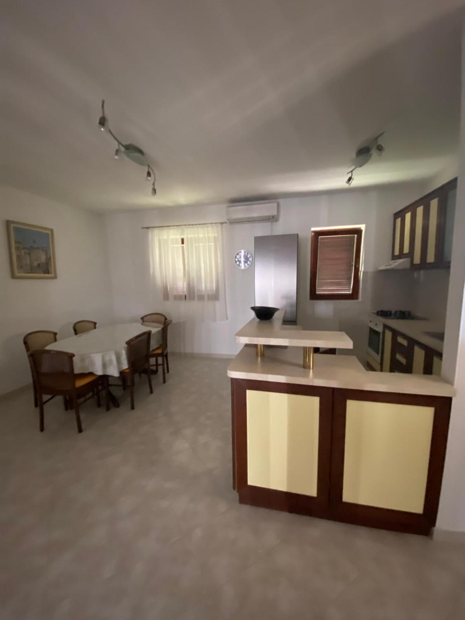 Apartmani Silence 로고즈니차 외부 사진